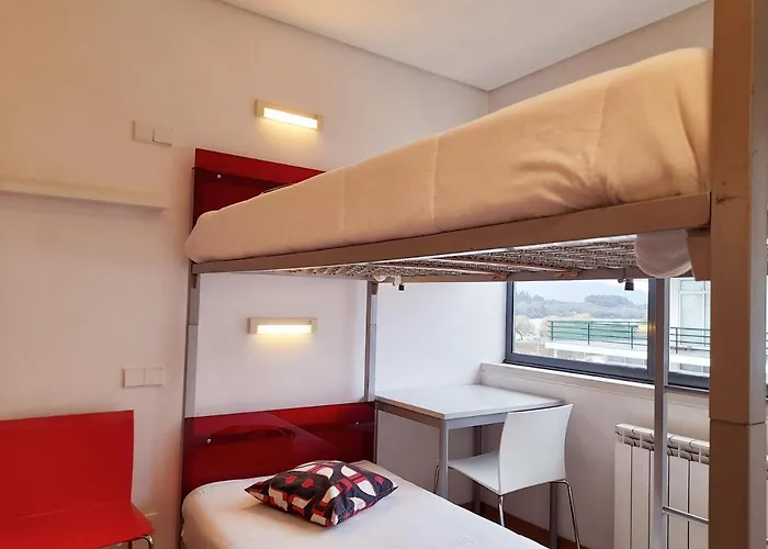 Hi Nova De Cerveira - De Juventude אכסניה וילה נובה דה סרביירה